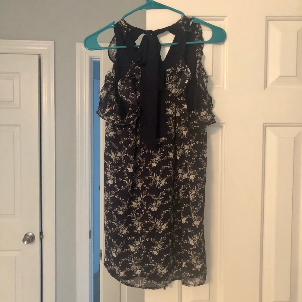 💐 Miss Chievous Sleeveless Blouse Size M 💐 - Picture 2 of 8